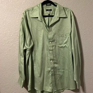 Izod men’s button, front shirt, easy care, neck size 17, extra large